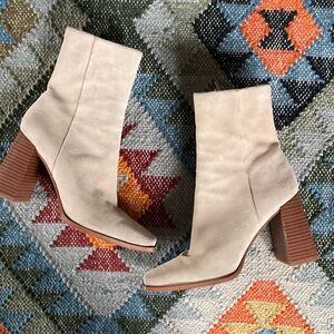 Sam Edelman Ivette Suede Ankle Boots Sesame Seed Tan Block Heel 7